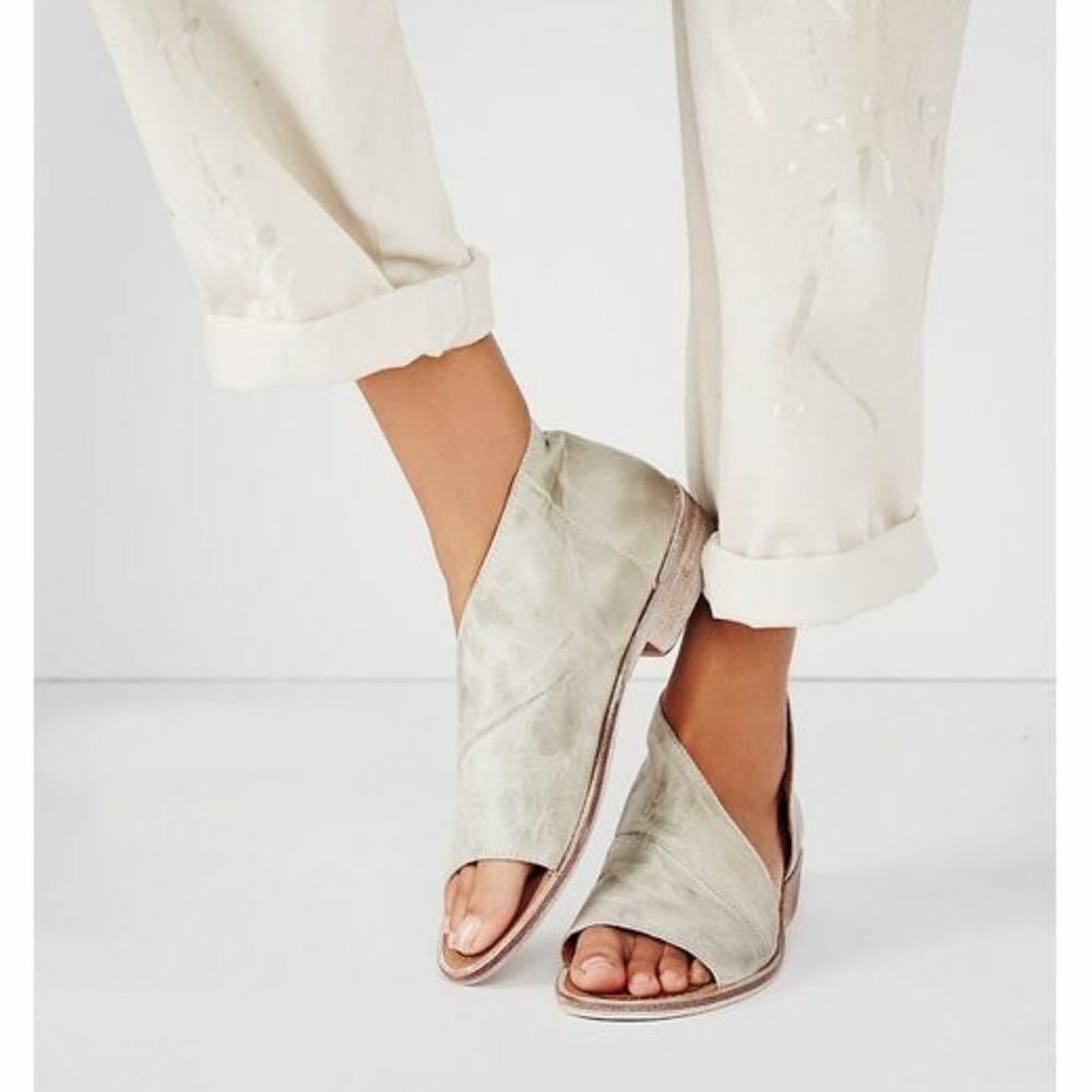Free People Mont Blanc Asymmetrical Sandals Flat‎